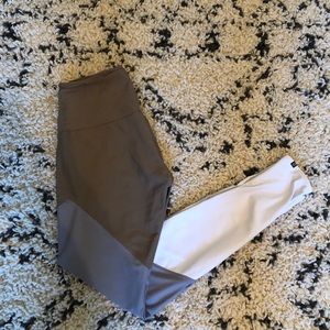 Onzie Grey Color Block Yoga Pants